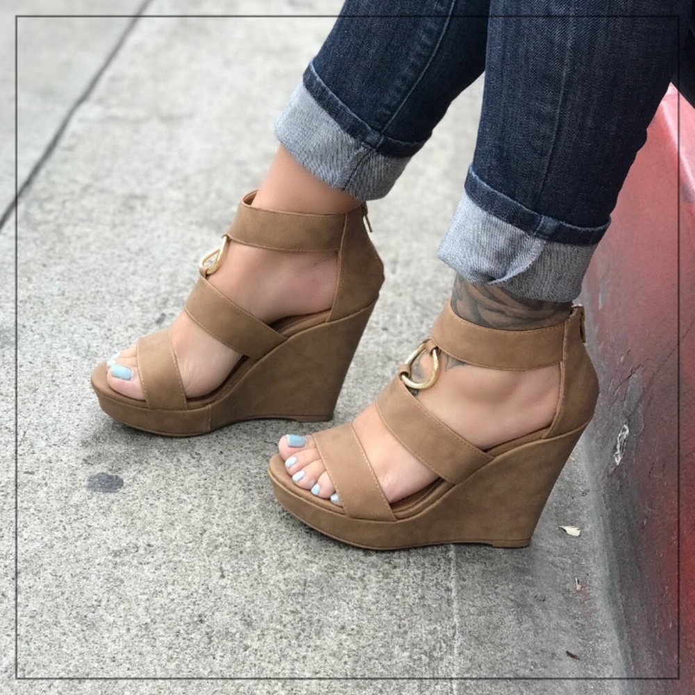 Tan color wedges